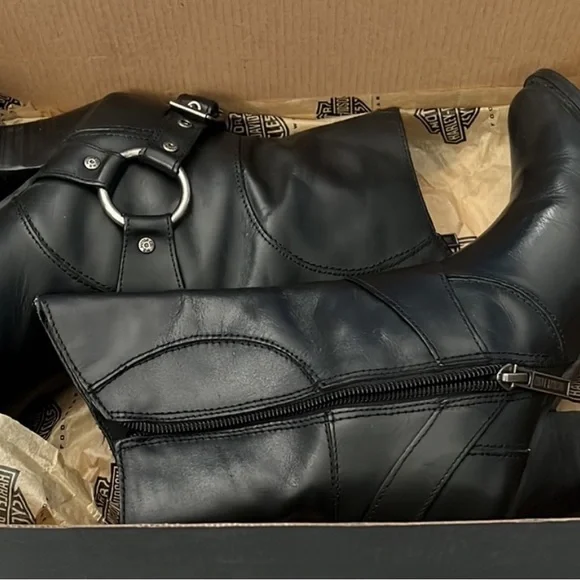 Harley Davidson Women's Boots - Picture 4 of 9